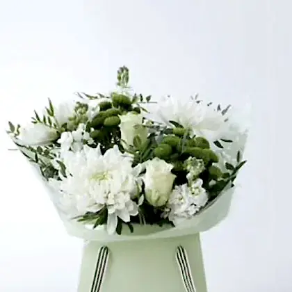 Luxury White Wonder Flowers Gift Bag Delivery UK