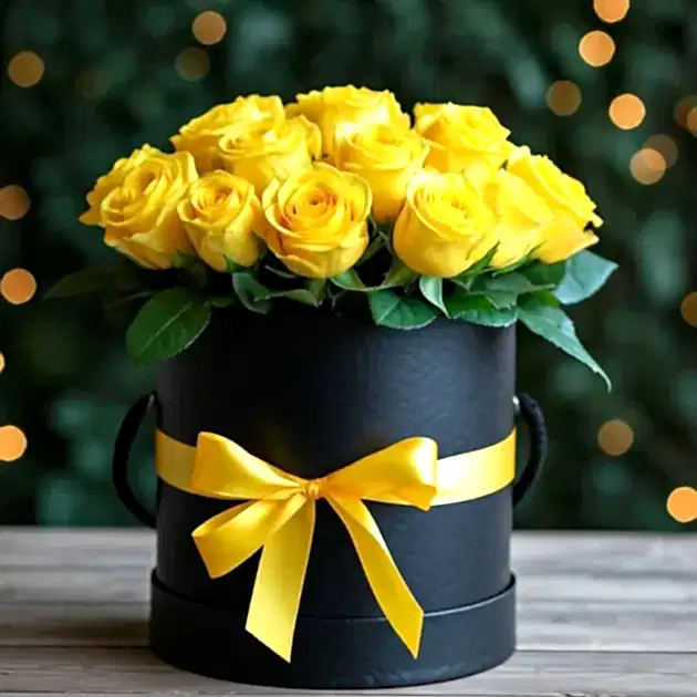 Yellow Roses Hat Box