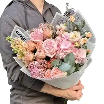 spring flower bouquet